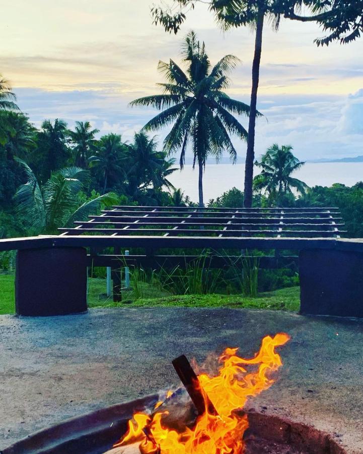 Camp Taveuni Hostel มาเตย์ ภายนอก รูปภาพ