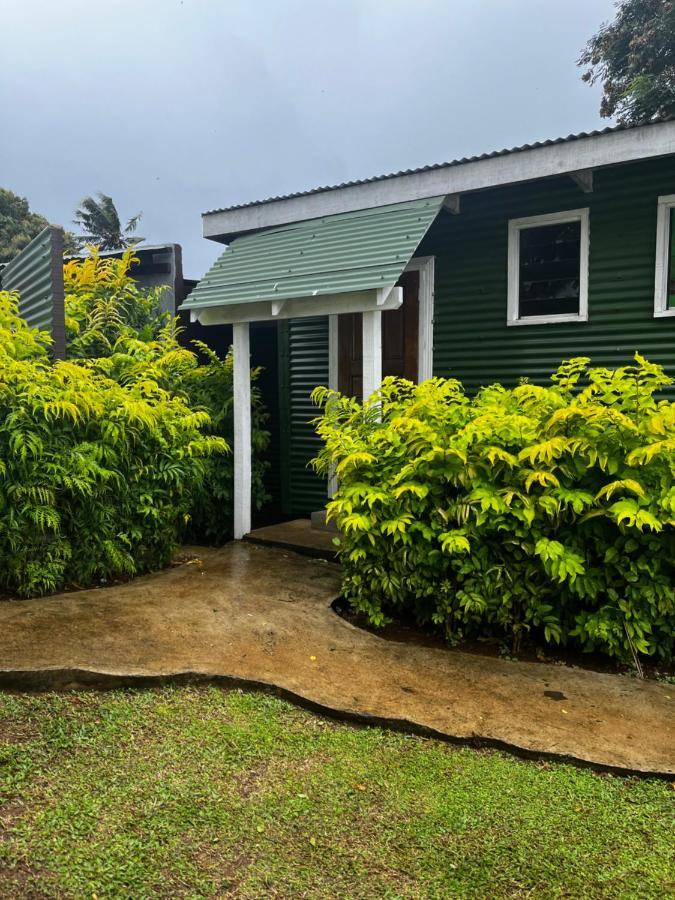 Camp Taveuni Hostel มาเตย์ ภายนอก รูปภาพ